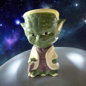 Star Wars Galerie YODA Green Full Body Cup Mug Planter Empire Collector's